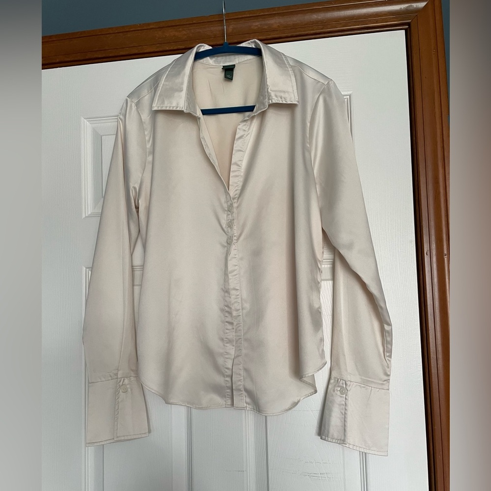 wild fable Womens cream Satin Dress Shirt